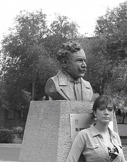 Escultura busto retrato bronce_maderiana