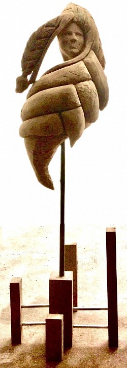 Maderiana escultura yeyetzi
