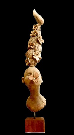 Maderiana escultura Tlahtolli