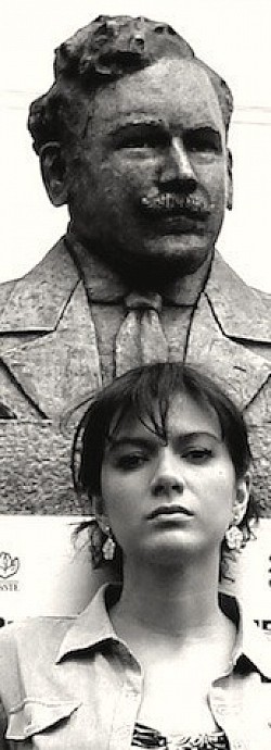 Maderiana busto al Dr. Darío Fernández Fierro